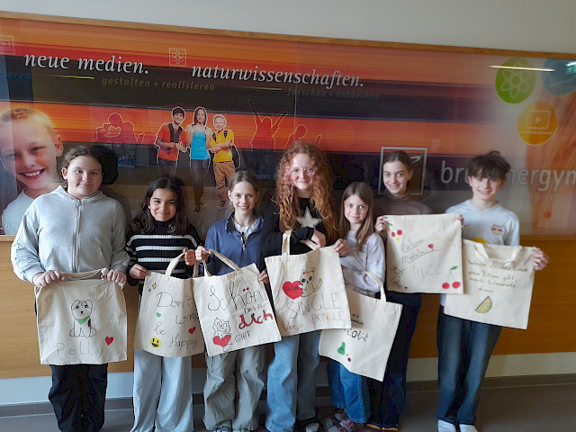 Bemalen von Baumwolltaschen