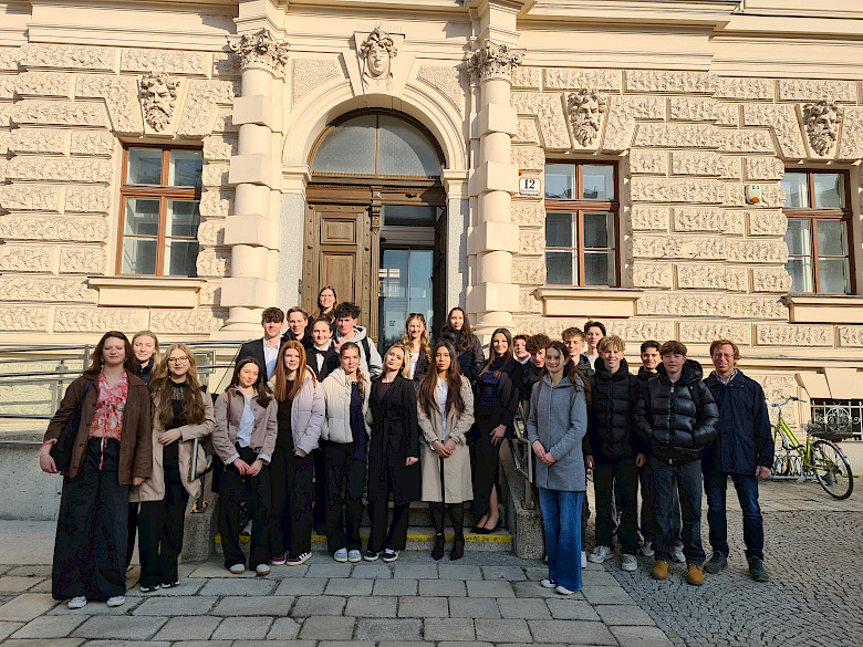 Vom Klassenzimmer in den Gerichtssaal