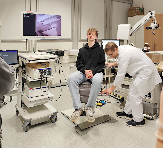 HNO-Ambulanz - Exkursion im NAWI6-Unterricht