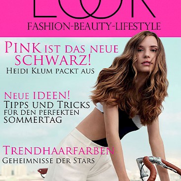 -  Julia Hofmair (3C): Zeitschriftencover